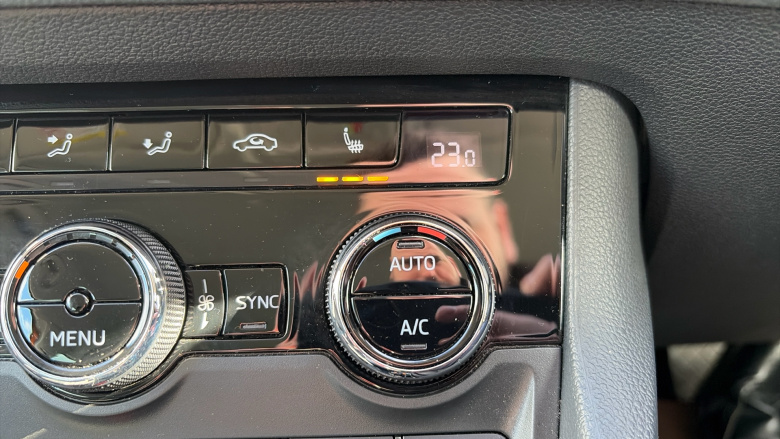 Skoda Karoq 1.5 TSI SE L 5dr DSG Petrol Estate